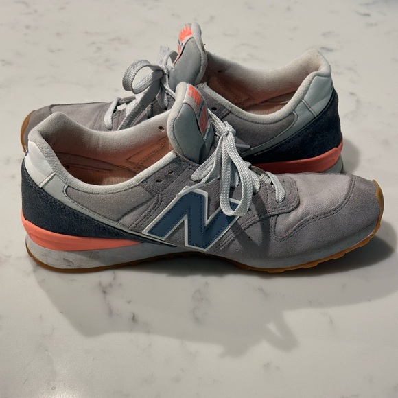 New Balance Sneakers - 696 - Picture 6 of 9